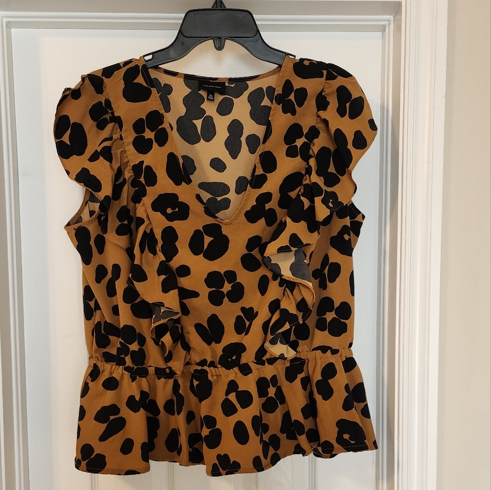 Who What Wear Cheetah Print Ruffled Peplum Top